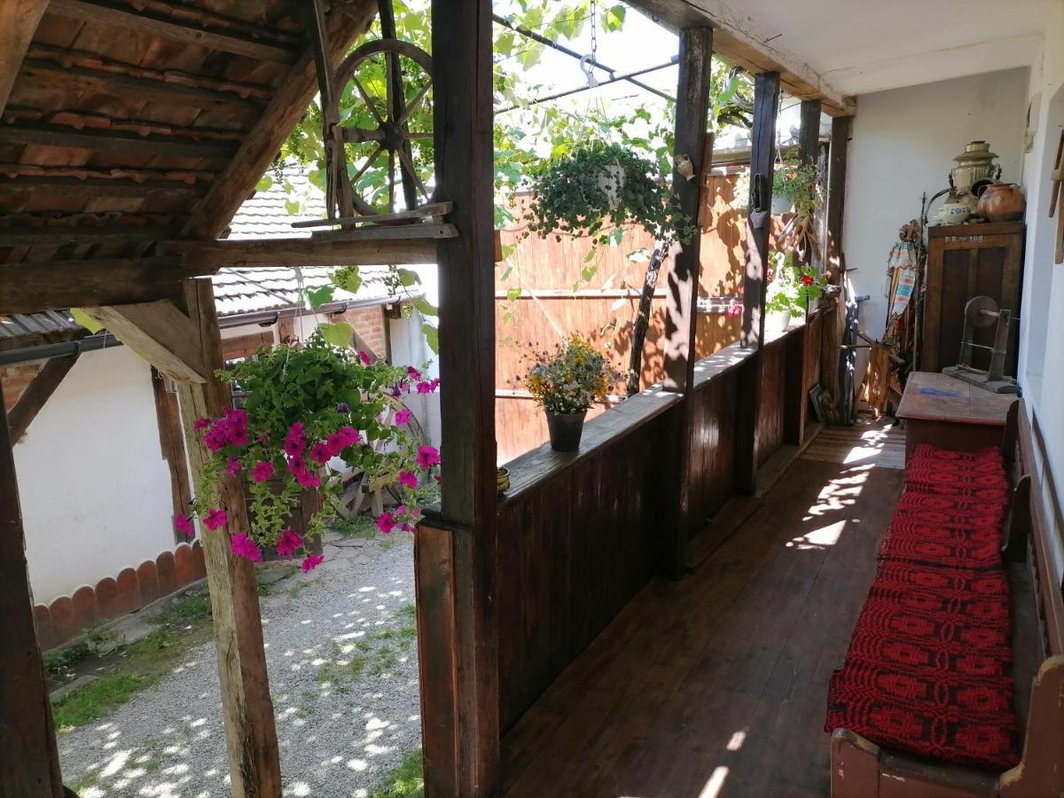 Casa Traditionala Transilvaneana Rucar (Brasov) Exterior foto